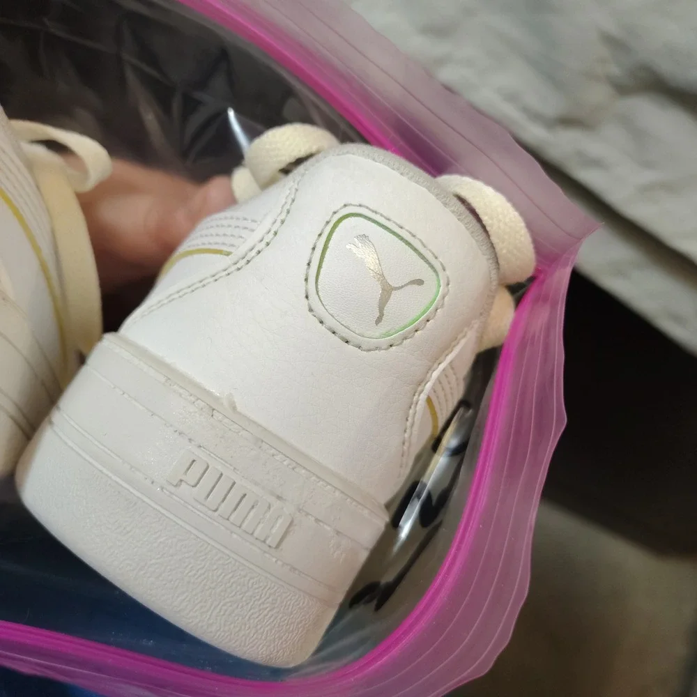 Puma Skye White Rainbow Tag Low Top Sneakers Women's Size 6.5 SoftFoam+ Pride